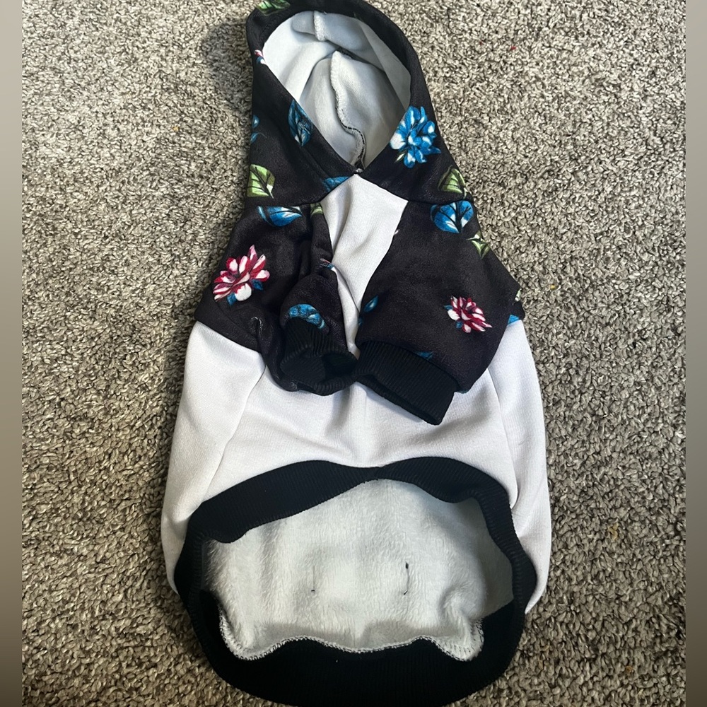 Spark paws medium sweater